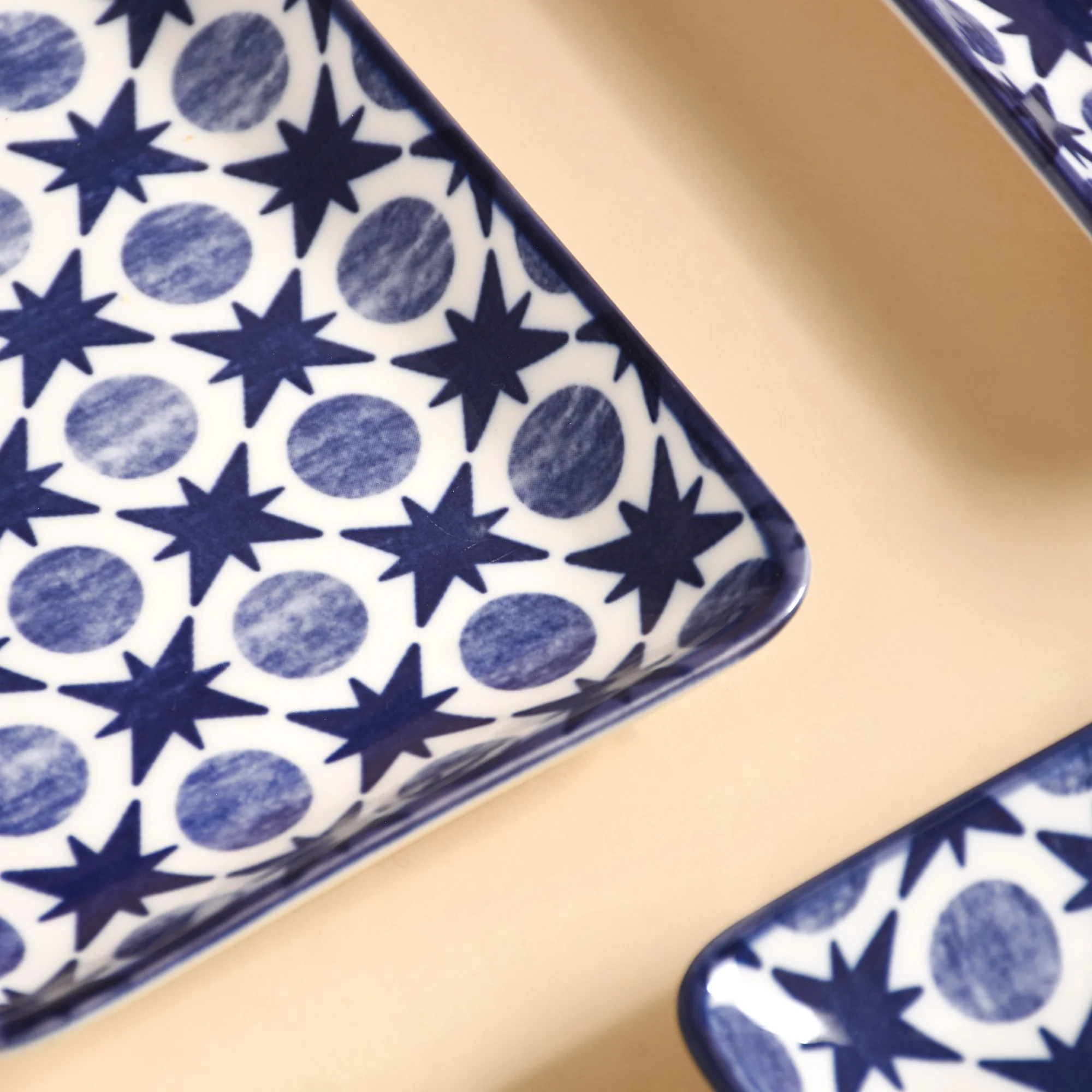 Abstract Design Ceramic Platters Set Of 4 8x4 Inch - Image 8