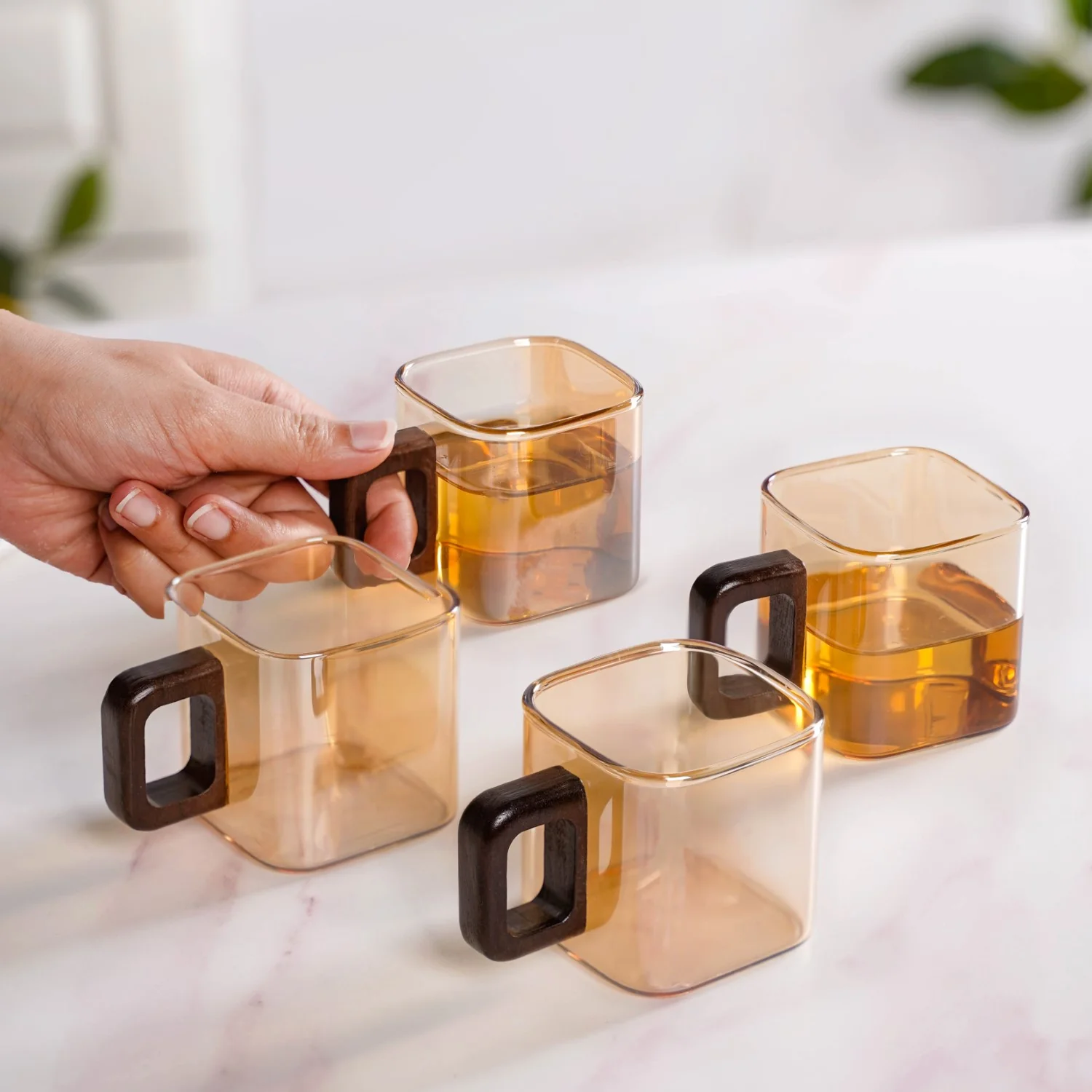 Amber Tinted Square Cups With Wooden Handle Set Of 4 200ml - Image 3