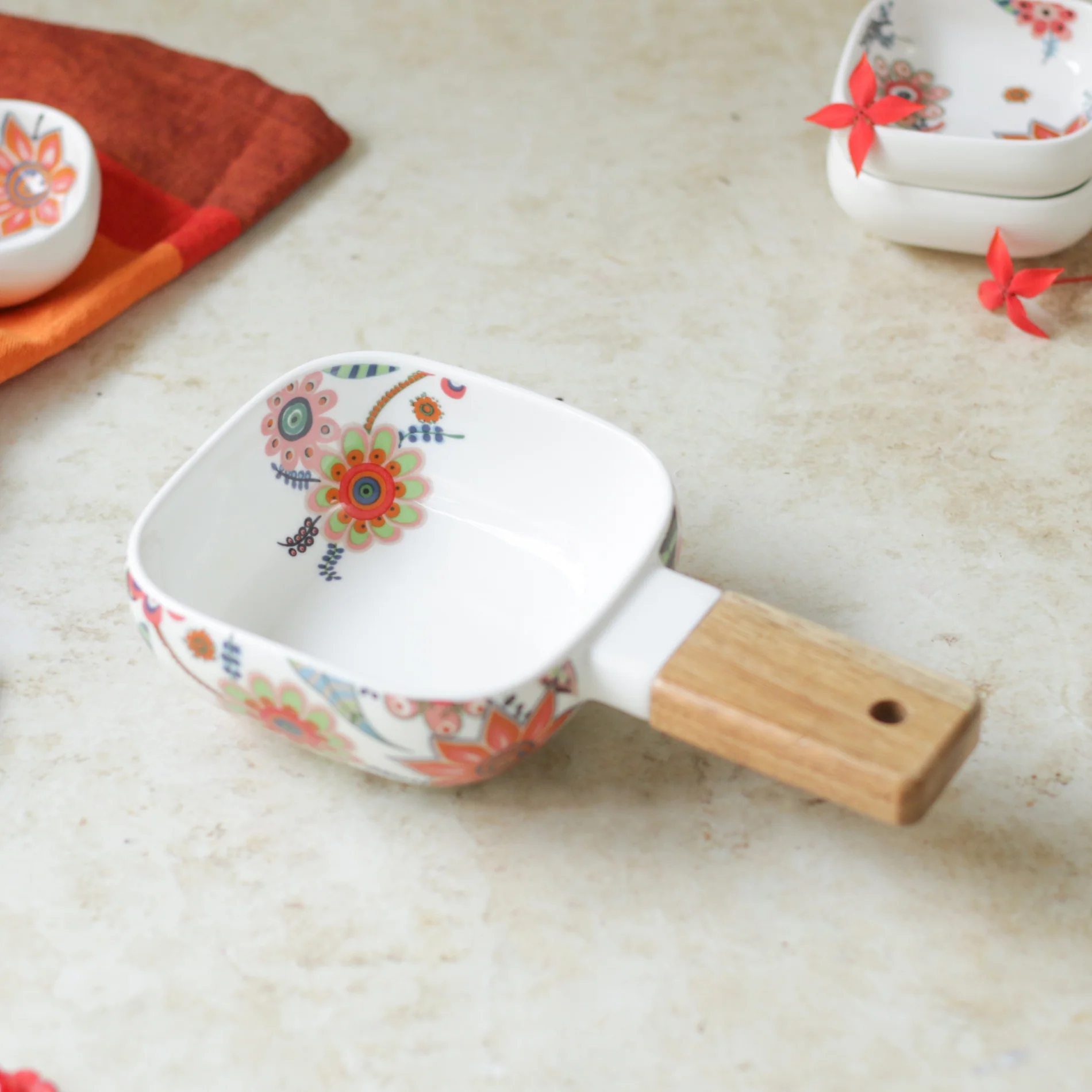 Floral Bowl with Handle - Image 8