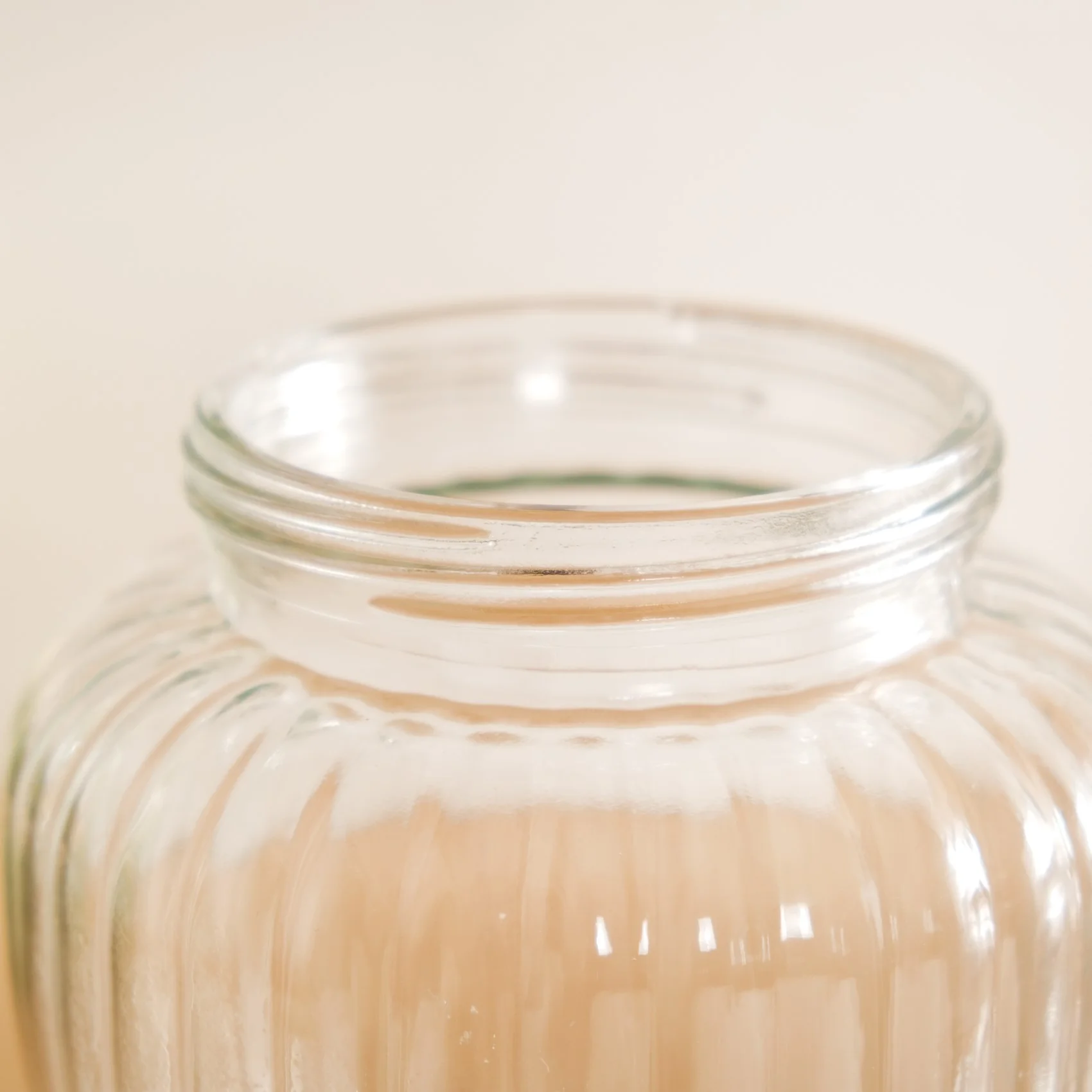 Glass Storage Jars Set of 2 With Wooden Lid 2200ml - Image 10