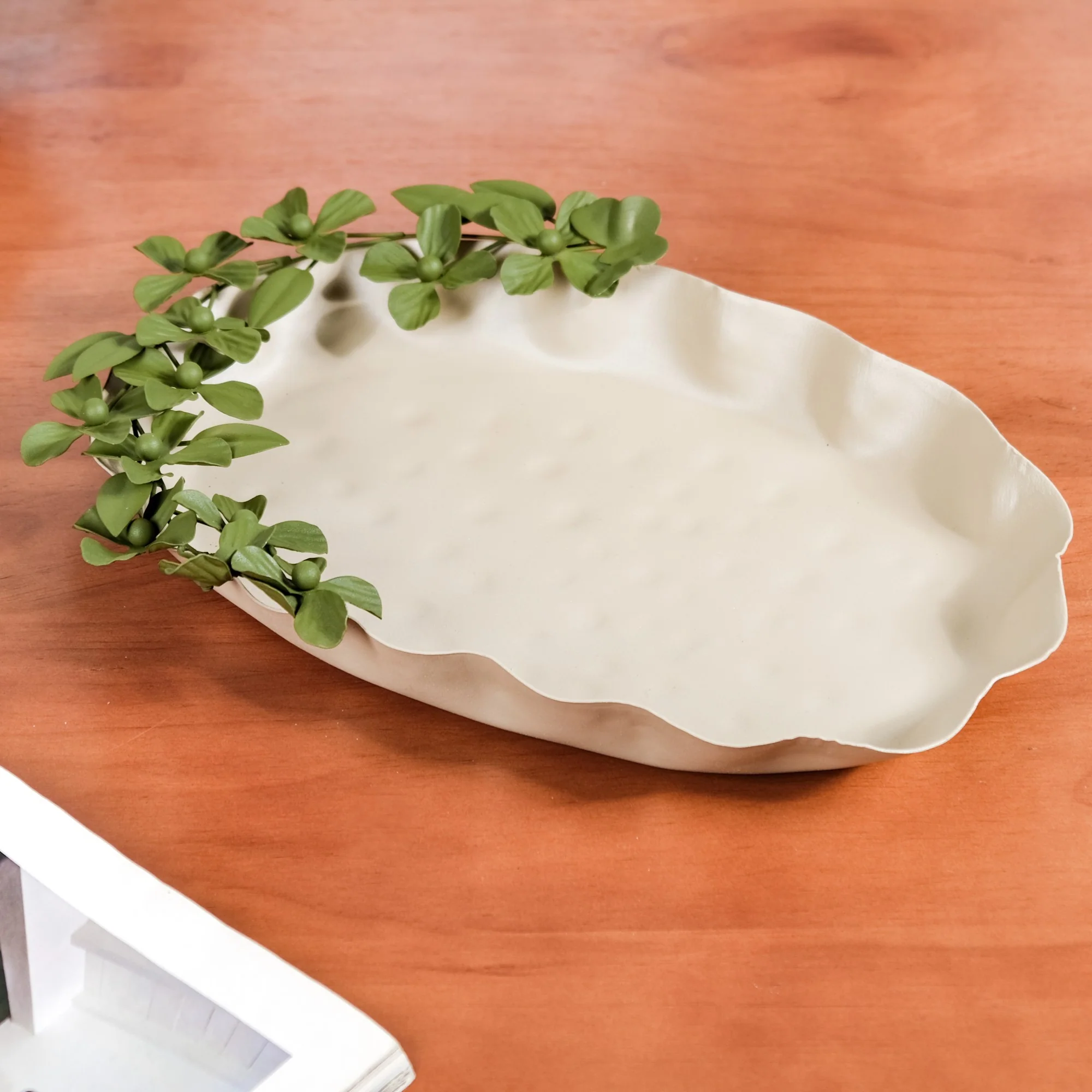 Green Garden Oval Decorative Metal Tray 15x9 Inch - Image 3