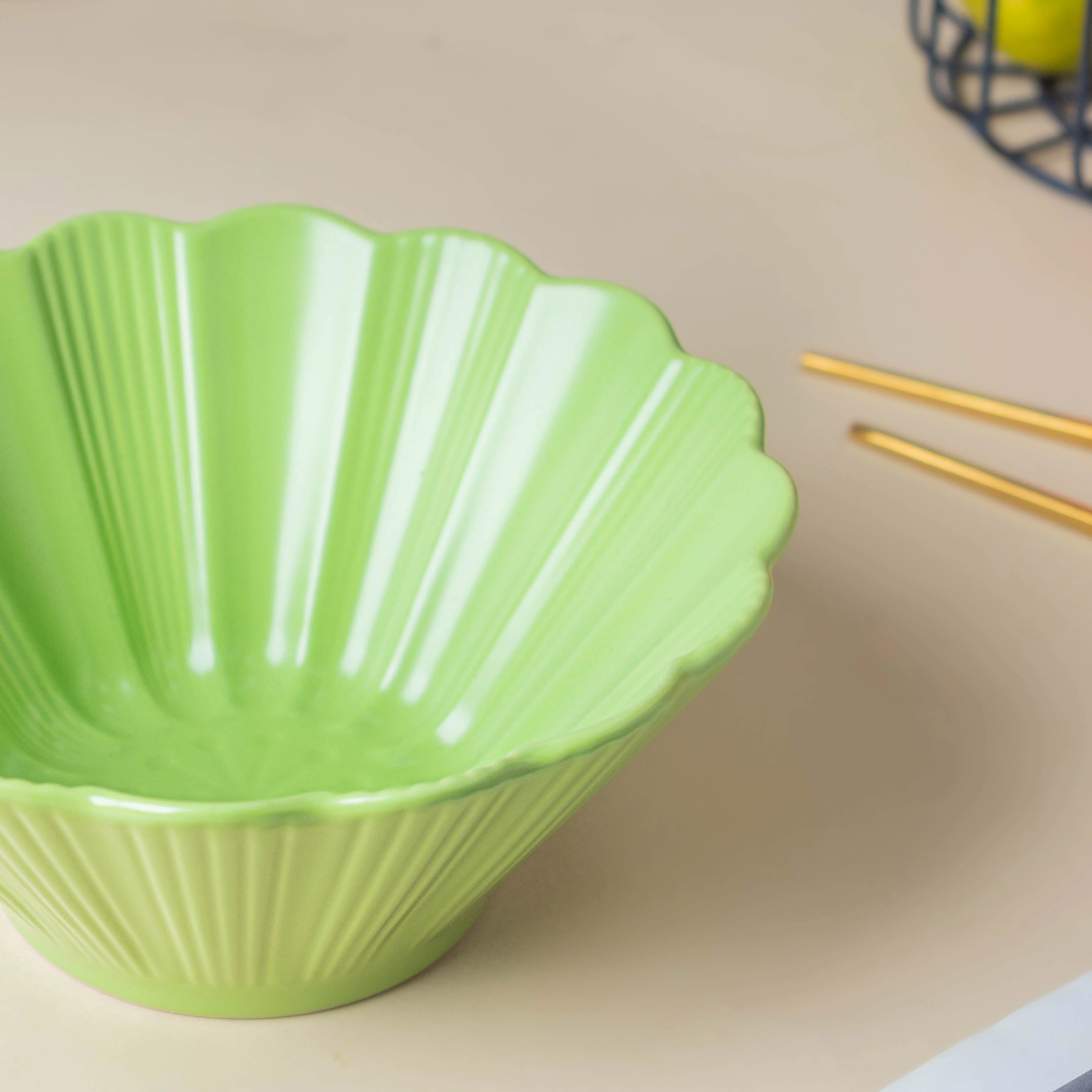 Green Goblet Ramen Bowl 600 ml - Image 3