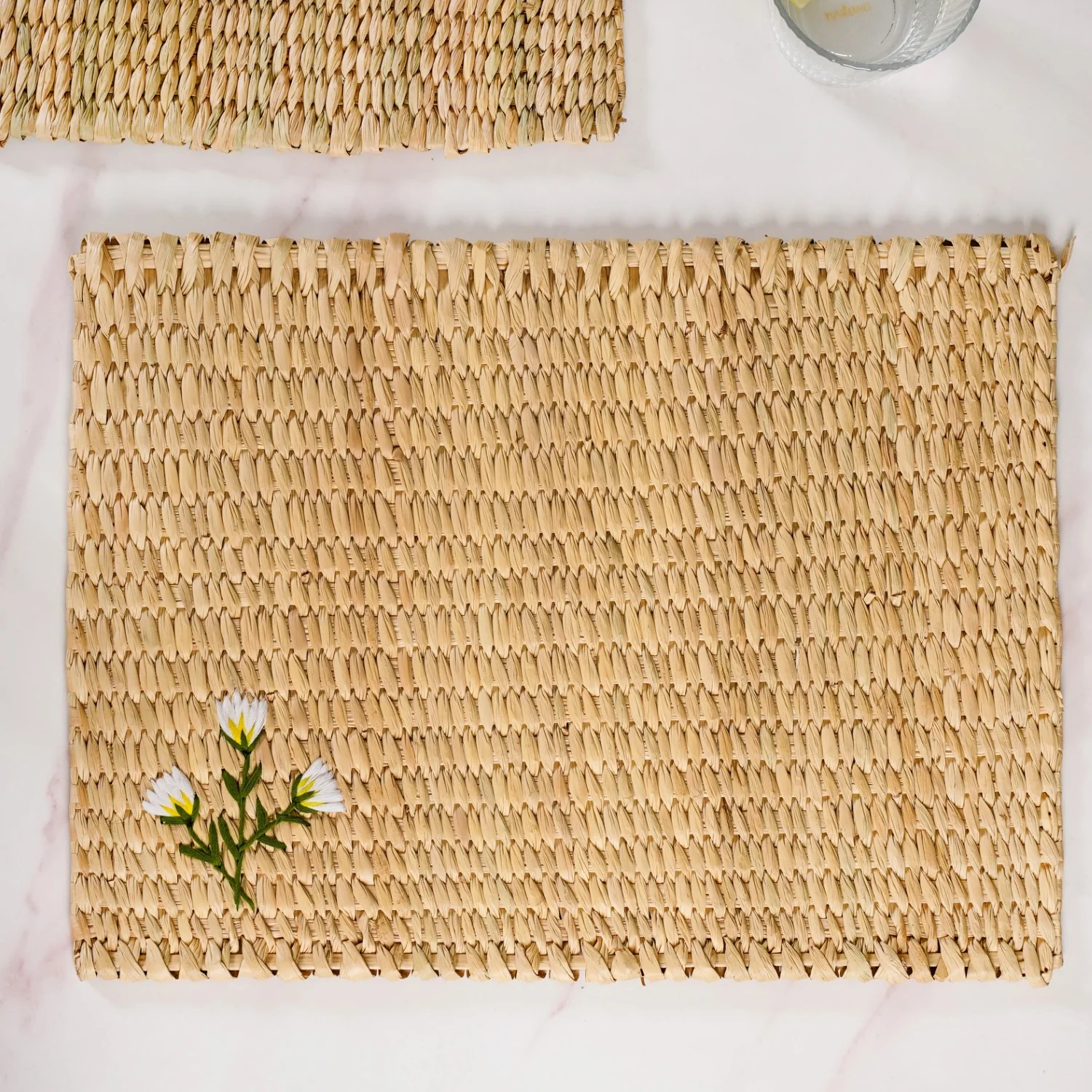 Handwoven Natural Kauna Grass Table Mat Set Of 2 - Image 6