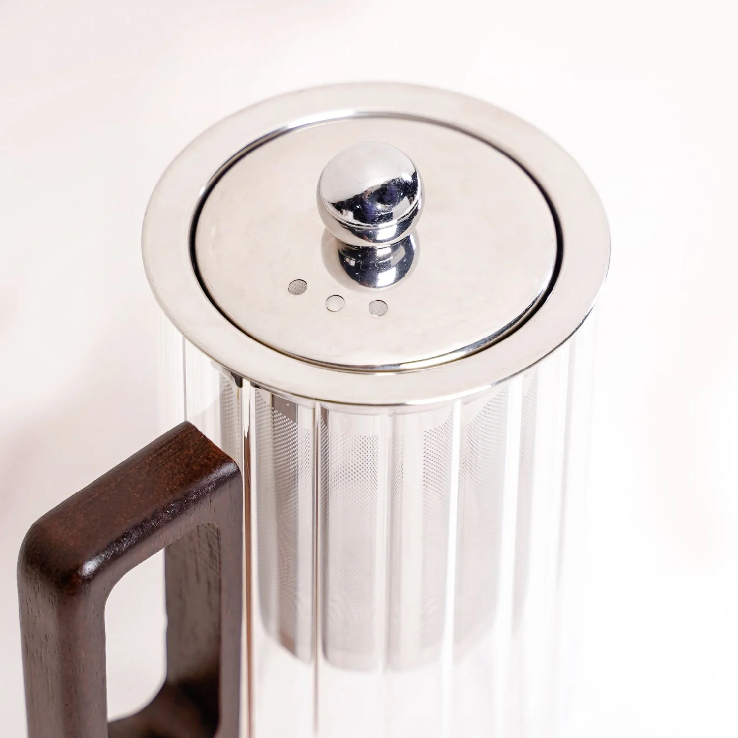 Modern Fluted Glass 2 In 1 Infuser Mug 500ml - Image 6