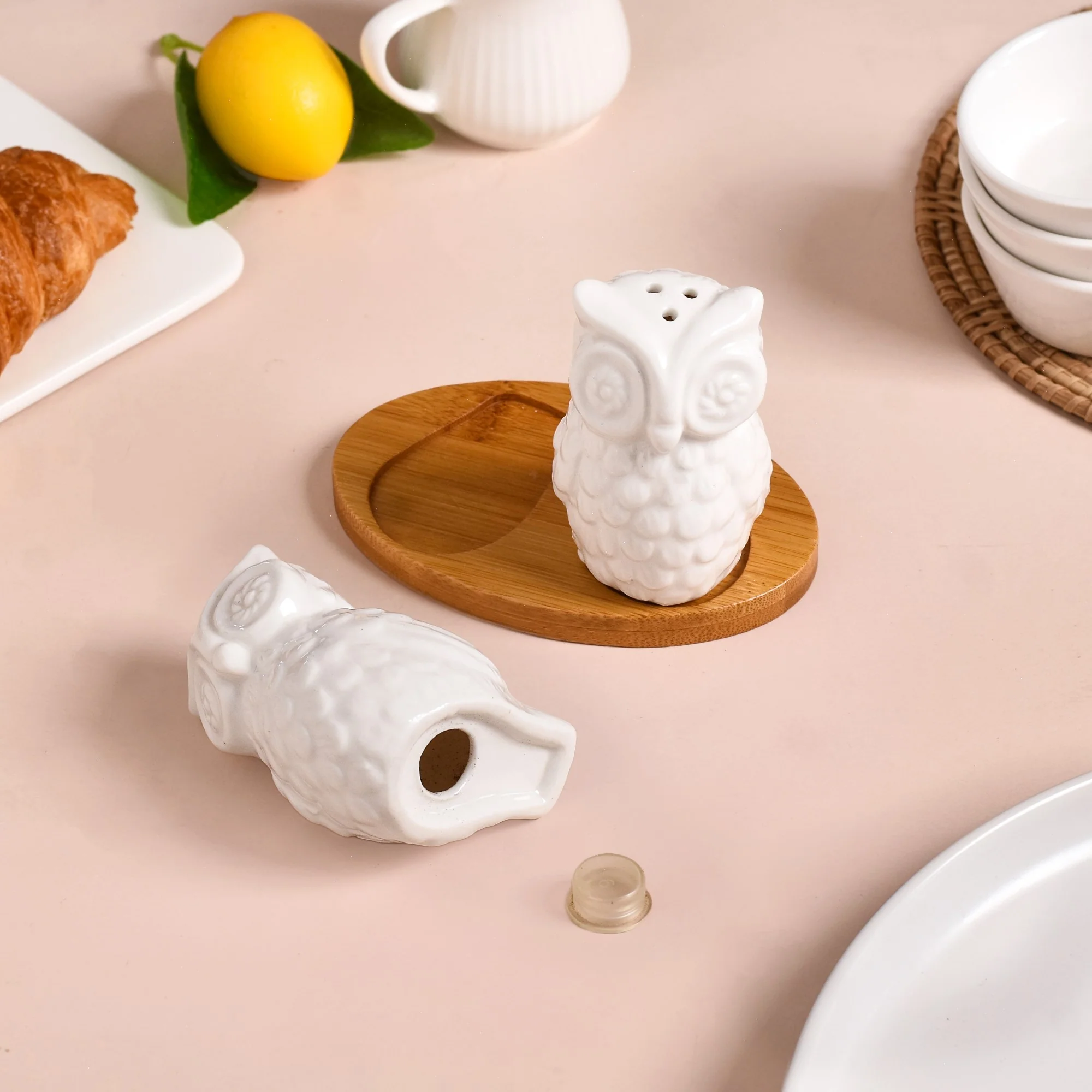 Night Owl Salt And Pepper Shakers With Wooden Tray - Image 6