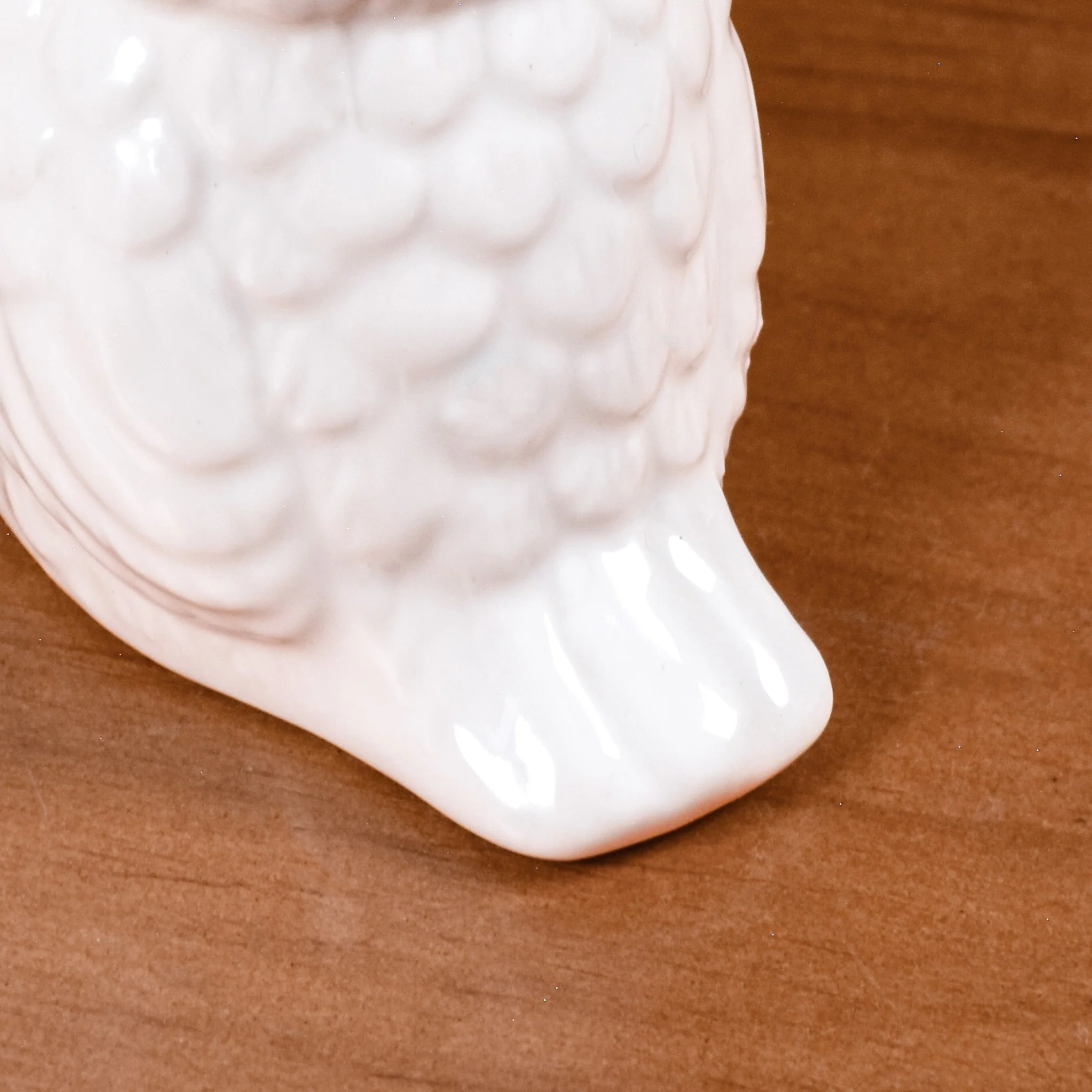 Night Owl Salt And Pepper Shakers With Wooden Tray - Image 8