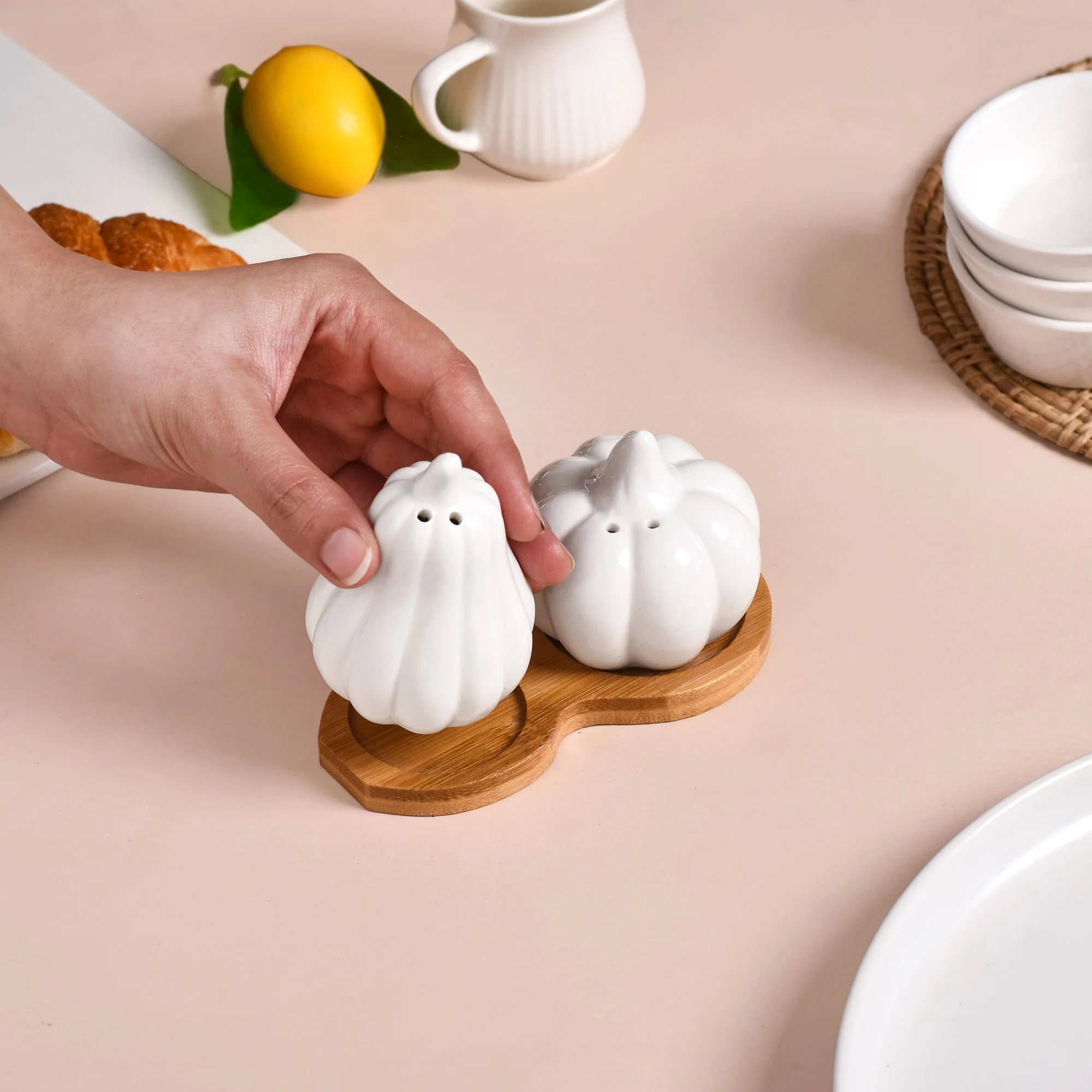 Pumpkin Salt And Pepper Shakers With Wooden Tray - Image 3