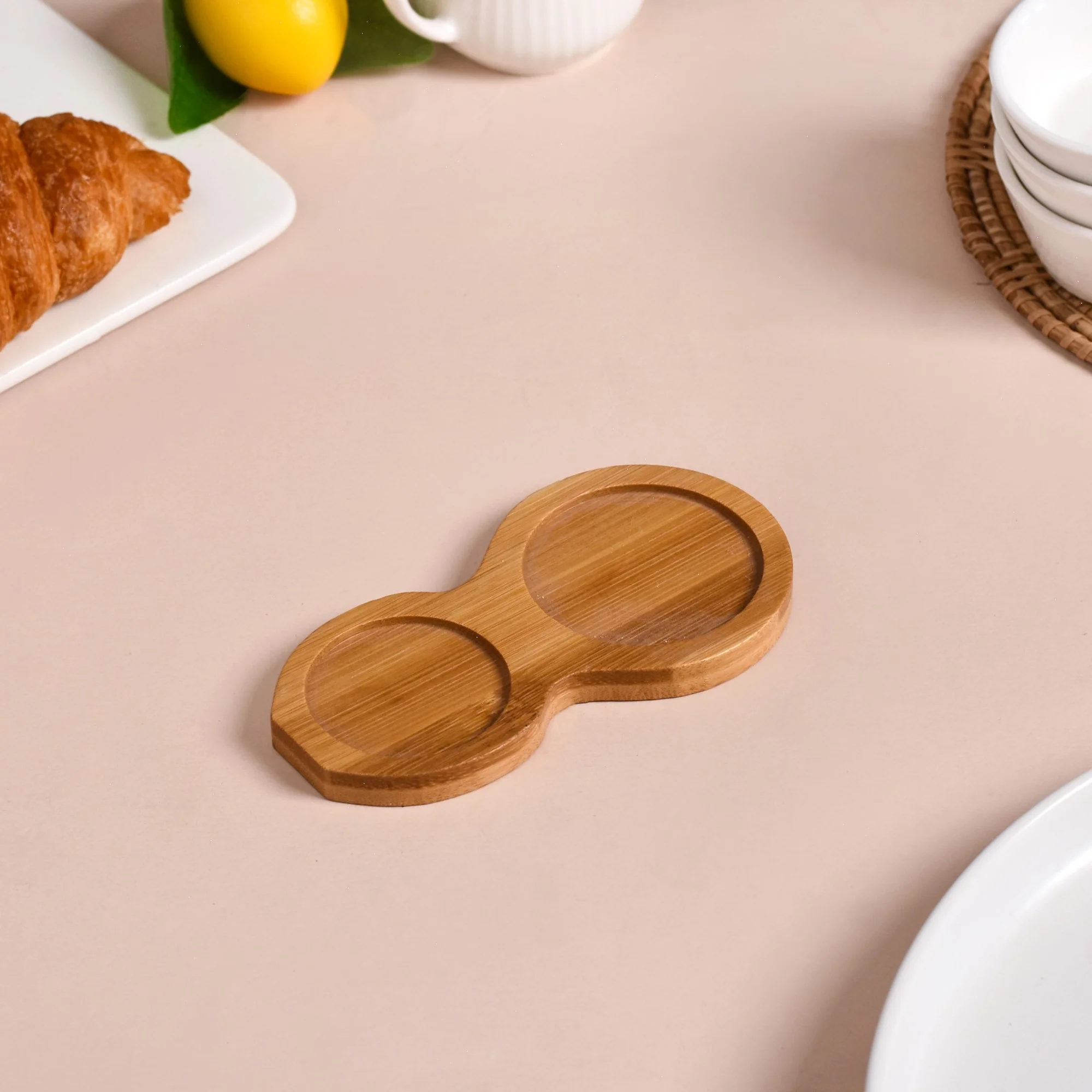 Pumpkin Salt And Pepper Shakers With Wooden Tray - Image 7