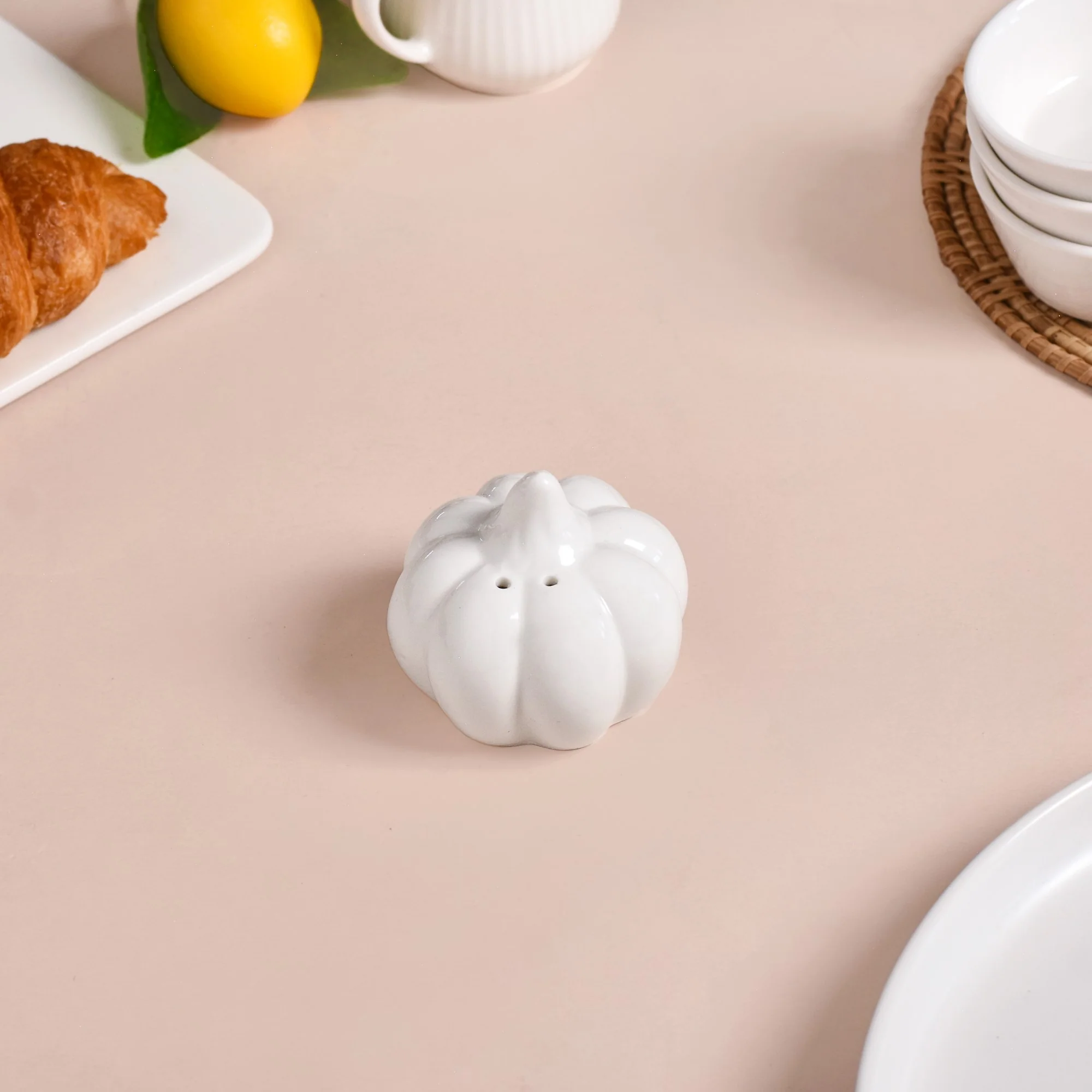 Pumpkin Salt And Pepper Shakers With Wooden Tray - Image 9