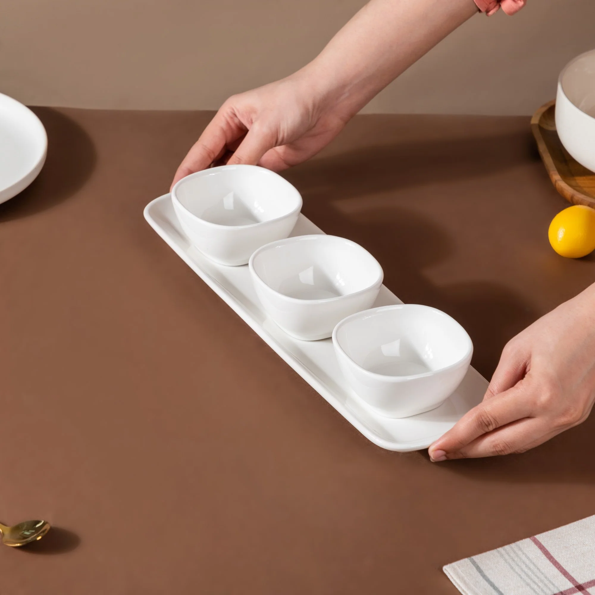 Serena Pearly White Dip Bowl Set Of 3 with Tray - Image 5