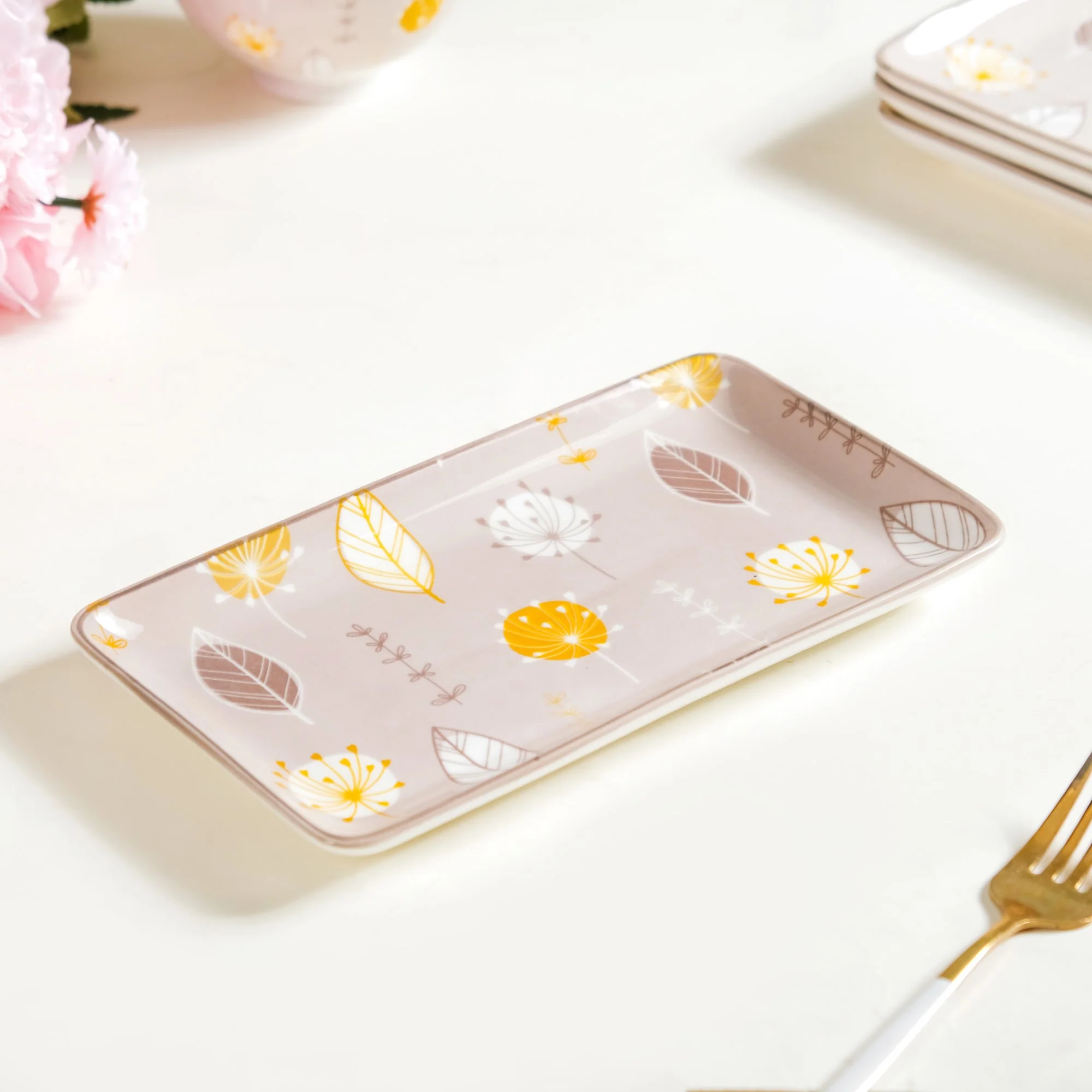 Set Of 4 Dandelion Starter Platters 8x4 Inch - Image 6