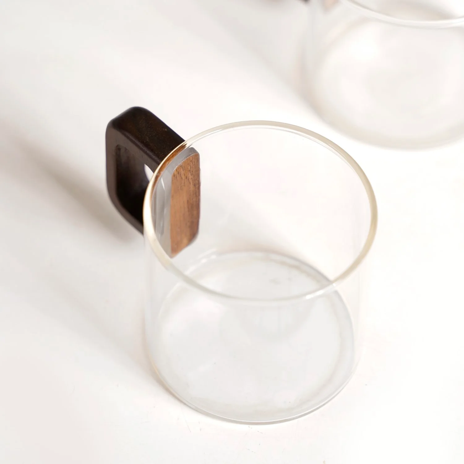 Set Of 4 Glass Tea Coffee Cups With Wooden Handle 200ml - Image 6