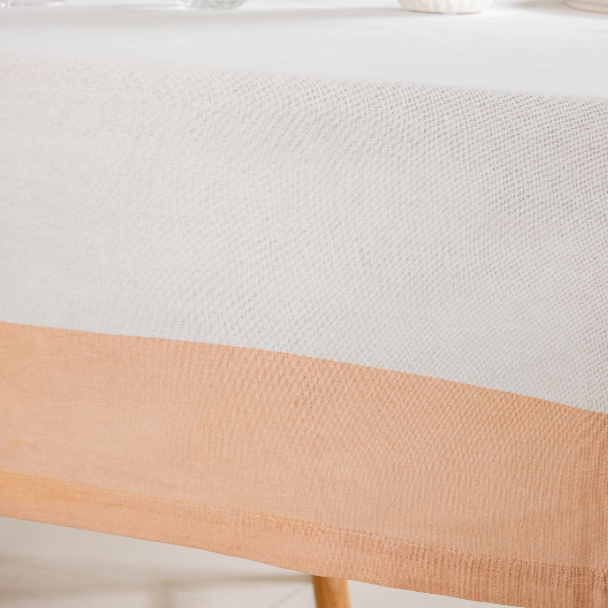 Ventosa Cotton Tablecloth For 6 Seater In Peach 200x150cm - Image 6