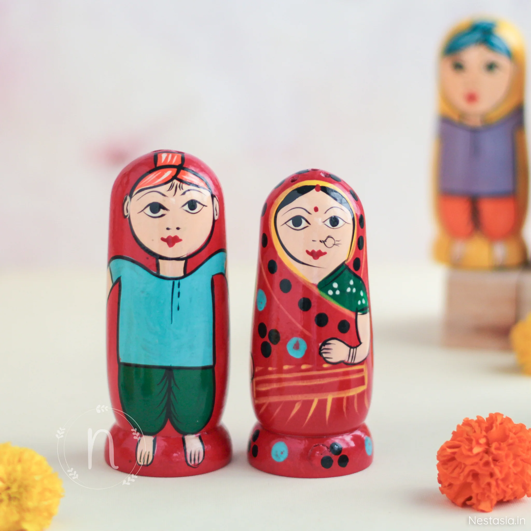 Wooden Salt and Pepper Shaker - Image 10