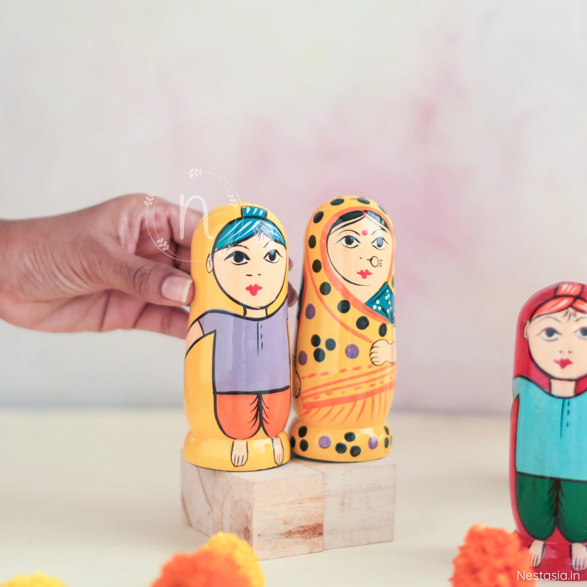 Wooden Salt and Pepper Shaker - Image 13