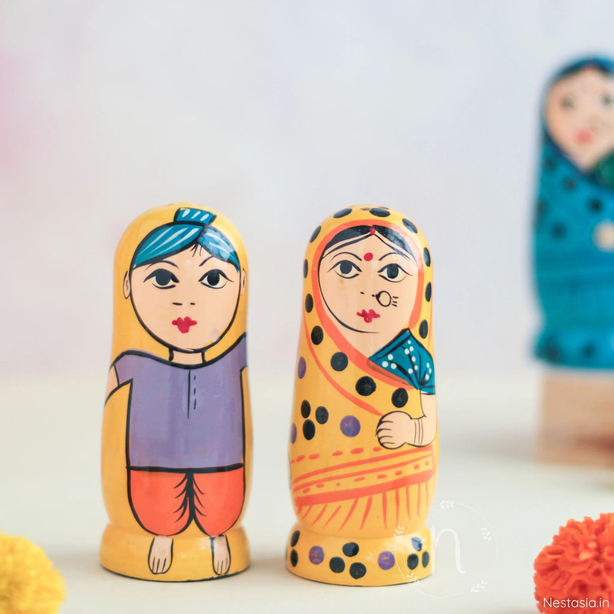 Wooden Salt and Pepper Shaker - Image 9